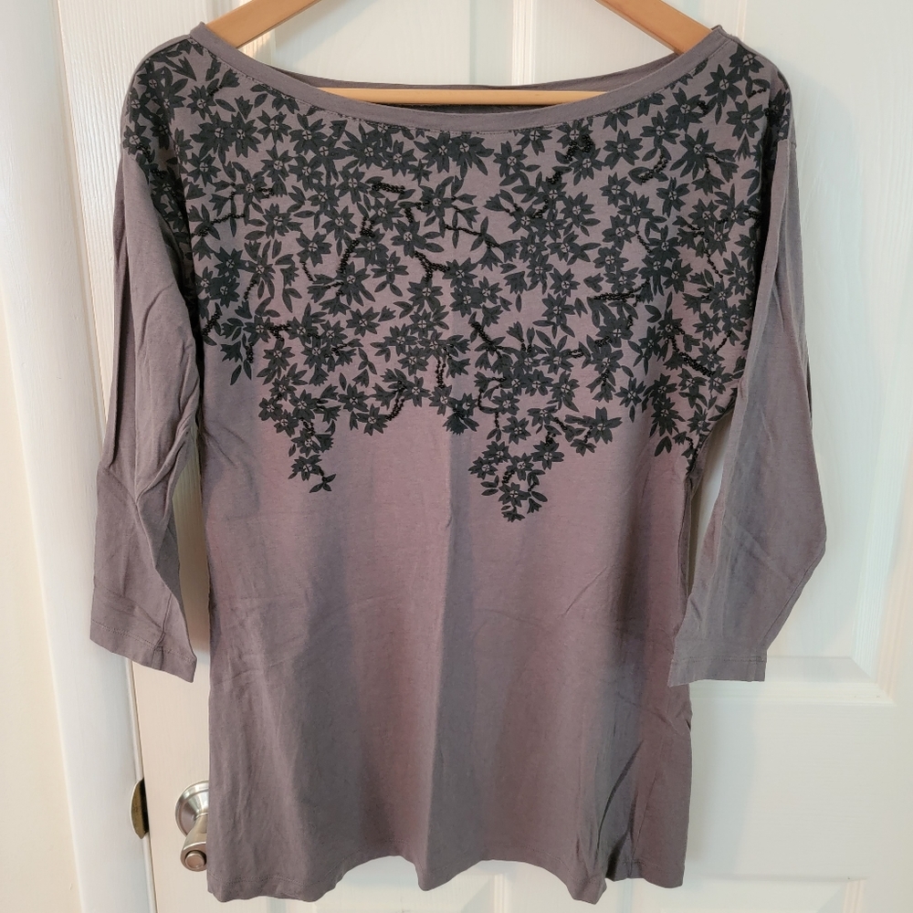 Gap Maternity 3/4 sleeve shirt